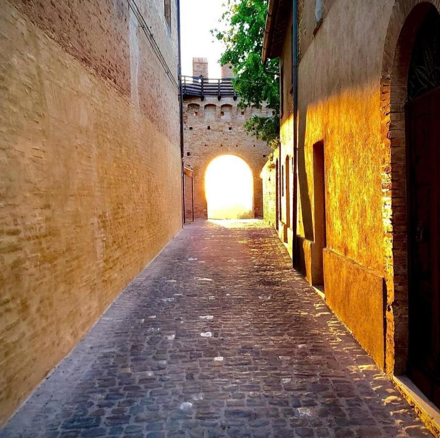Historic Resort La Loggia Gradara Esterno foto