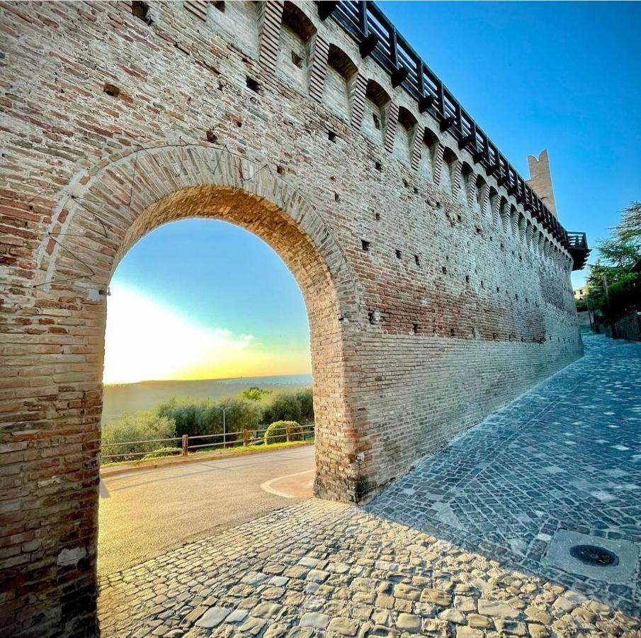 Historic Resort La Loggia Gradara Esterno foto